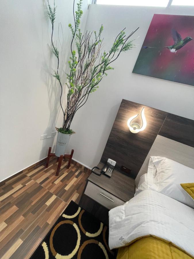 Sara Hotel Ibarra Eksteriør billede